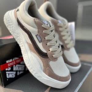 Tênis VS Ultrarange Neo Unissex Creme/Nude.