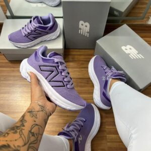 Tênis NB Fresh Foam X 1080 V14 Premium Feminino.